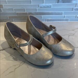 Gold Mary Jane Shoes with Buckle